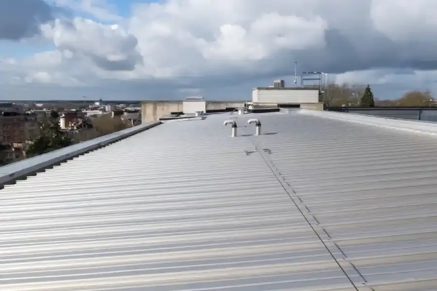 Completed commercial flat roof system
